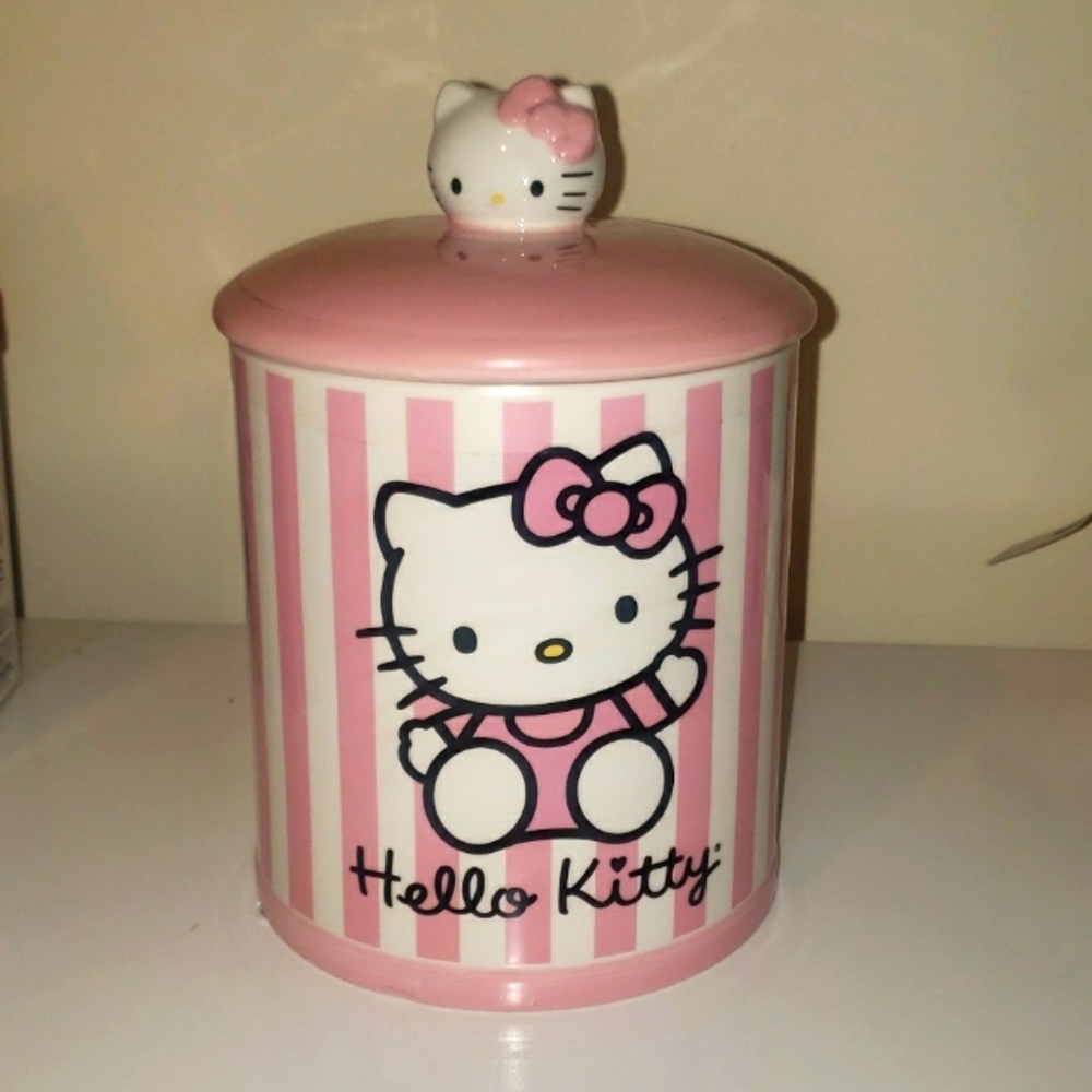 NEW...hello kitty jar